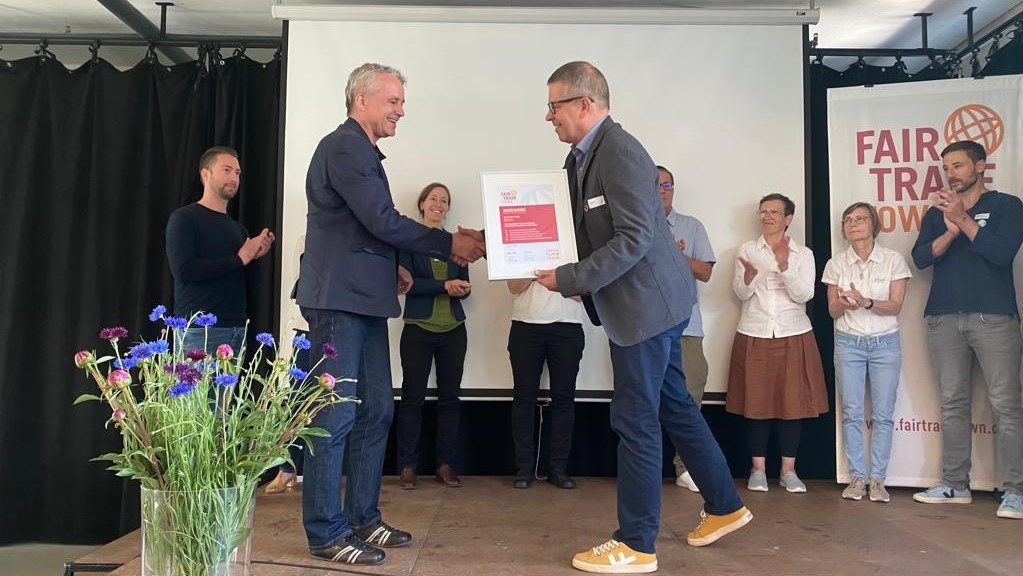 Am Internationalen Tag des Fairen Handels erhielt die Stadt Basel die Auszeichnung zur Fair Trade Town und gemeinsam haben wir uns mit zahlreichen Aktionen in der ganzen Schweiz für Klimagerechtigkeit eingesetzt.