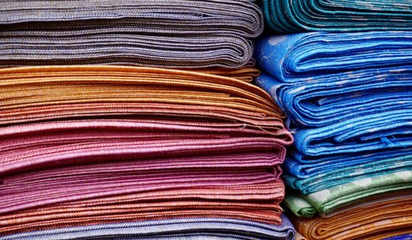Swiss Fair Trade engagiert sich auf mehreren Ebenen, für eine sozial nachhaltige und gerechtere Textilbranche. Hier zeigen wir Ihnen wie: